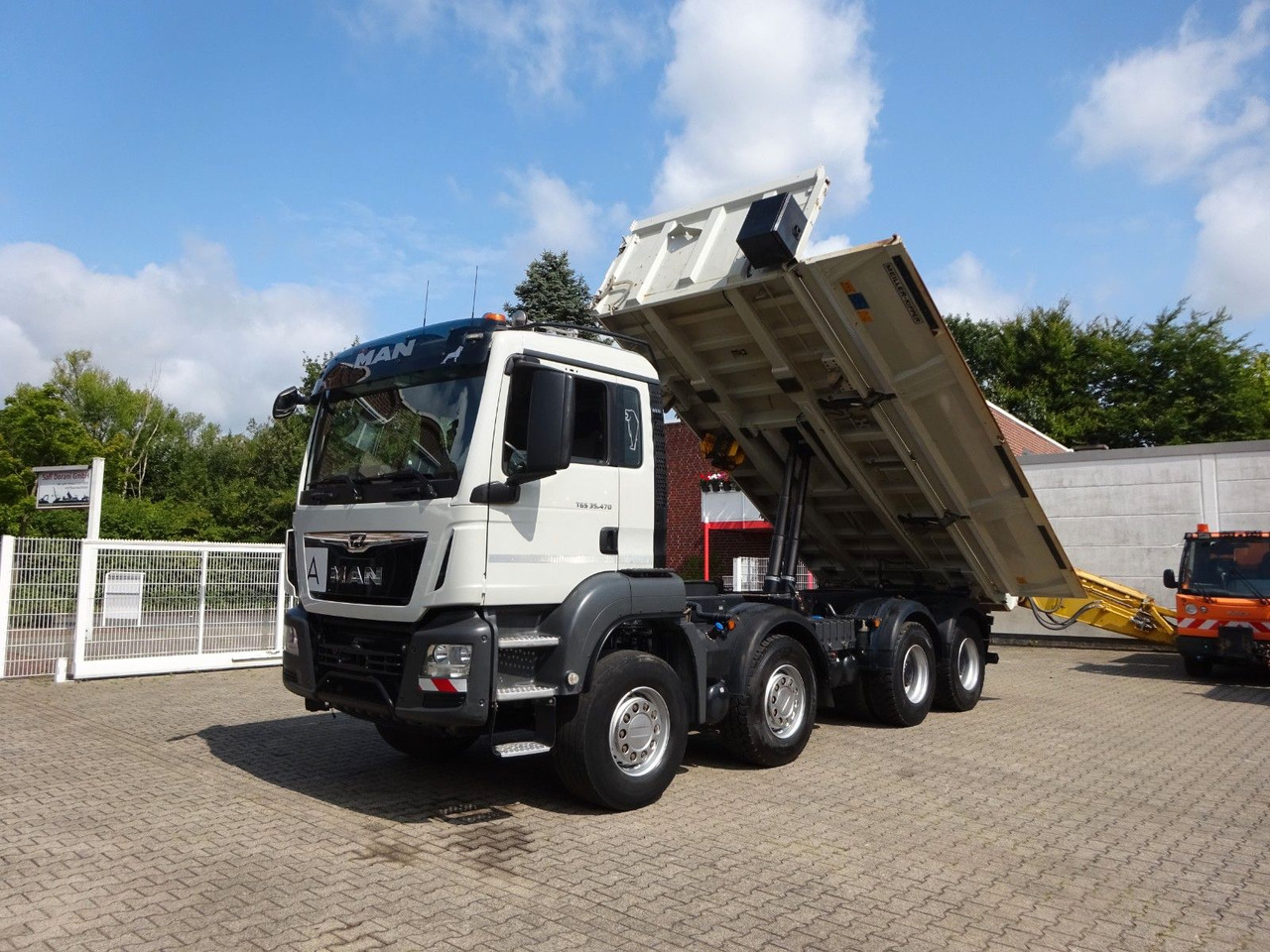 MAN 35.470 TGS MEILLER 3Skipper + Bordmatik 8x4 - Truk jungkit: gambar 1 MAN 35.470 TGS MEILLER 3Skipper + Bordmatik 8x4 - Truk jungkit: gambar 1