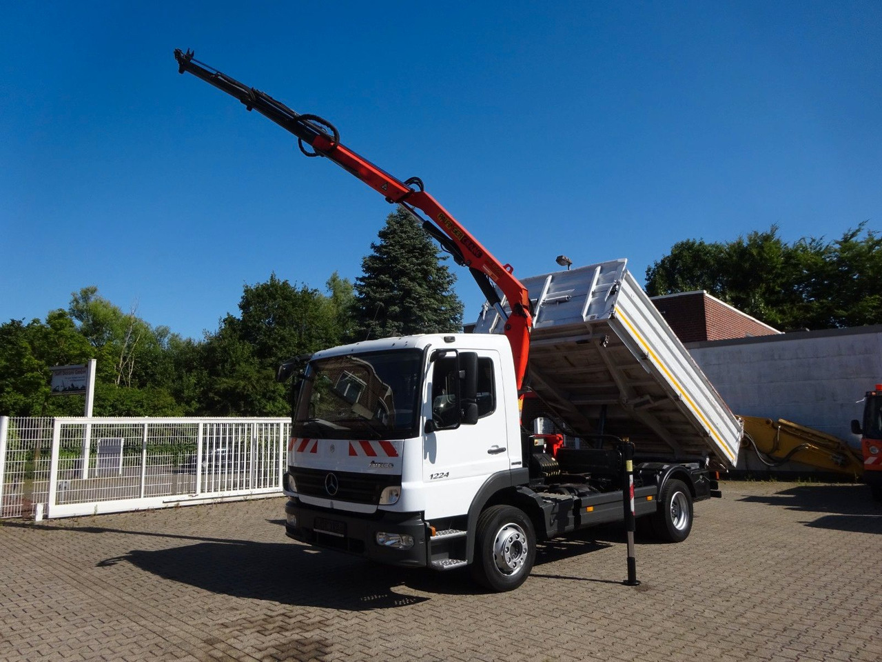 Mercedes-Benz 1224 Atego MEILLER 3Skipper + PK 8500 Kran - Truk jungkit, Truk derek: gambar 1 Mercedes-Benz 1224 Atego MEILLER 3Skipper + PK 8500 Kran - Truk jungkit, Truk derek: gambar 1