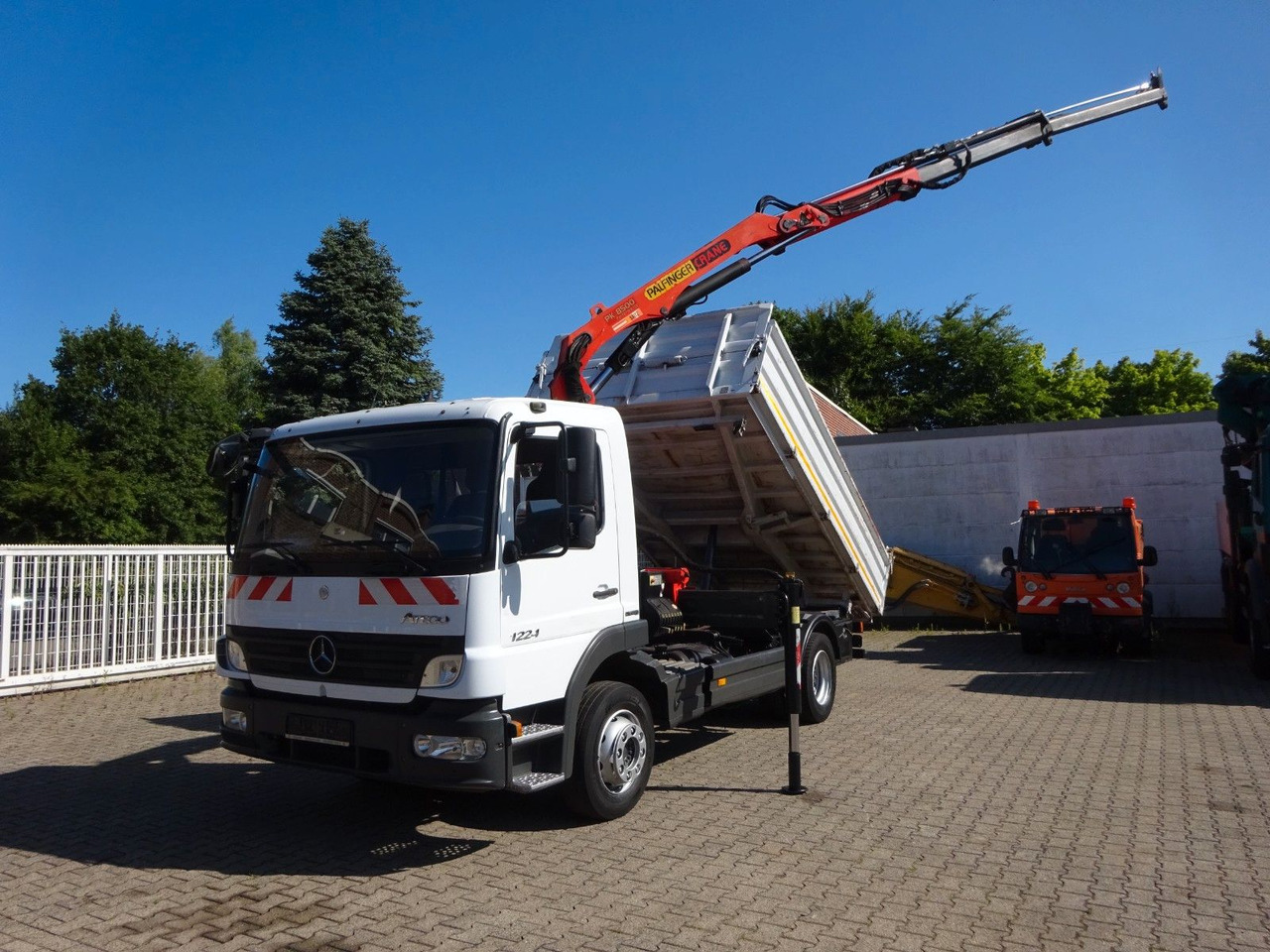 Mercedes-Benz 1224 Atego MEILLER 3Skipper + PK 8500 Kran - Truk jungkit, Truk derek: gambar 4 Mercedes-Benz 1224 Atego MEILLER 3Skipper + PK 8500 Kran - Truk jungkit, Truk derek: gambar 4