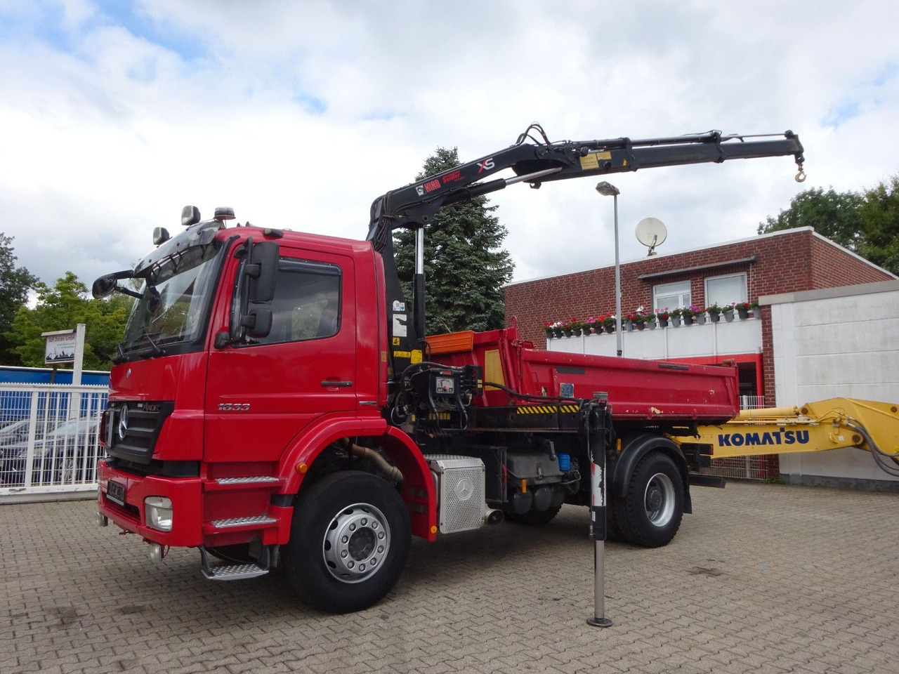Mercedes-Benz 1833 Axor Meiller 3Skipper +HIAB 111 HIDUO +Funk - Truk jungkit, Truk derek: gambar 4 Mercedes-Benz 1833 Axor Meiller 3Skipper +HIAB 111 HIDUO +Funk - Truk jungkit, Truk derek: gambar 4