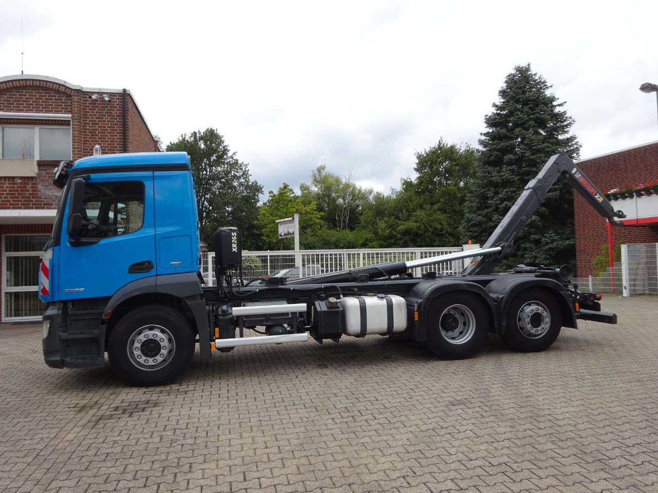 Mercedes-Benz 2533 Antos MULTILIFT Abroller 6x2 - Hook lift: gambar 3 Mercedes-Benz 2533 Antos MULTILIFT Abroller 6x2 - Hook lift: gambar 3