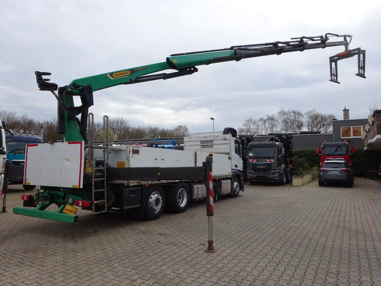 Mercedes-Benz 2543 Antos Baustoff +PK 26001 bis 20 m Auslage Mercedes-Benz 2543 Antos Baustoff +PK 26001 bis 20 m Auslage - Truk derek, Truk flatbed: gambar 5 Mercedes-Benz 2543 Antos Baustoff +PK 26001 bis 20 m Auslage Mercedes-Benz 2543 Antos Baustoff +PK 26001 bis 20 m Auslage - Truk derek, Truk flatbed: gambar 5