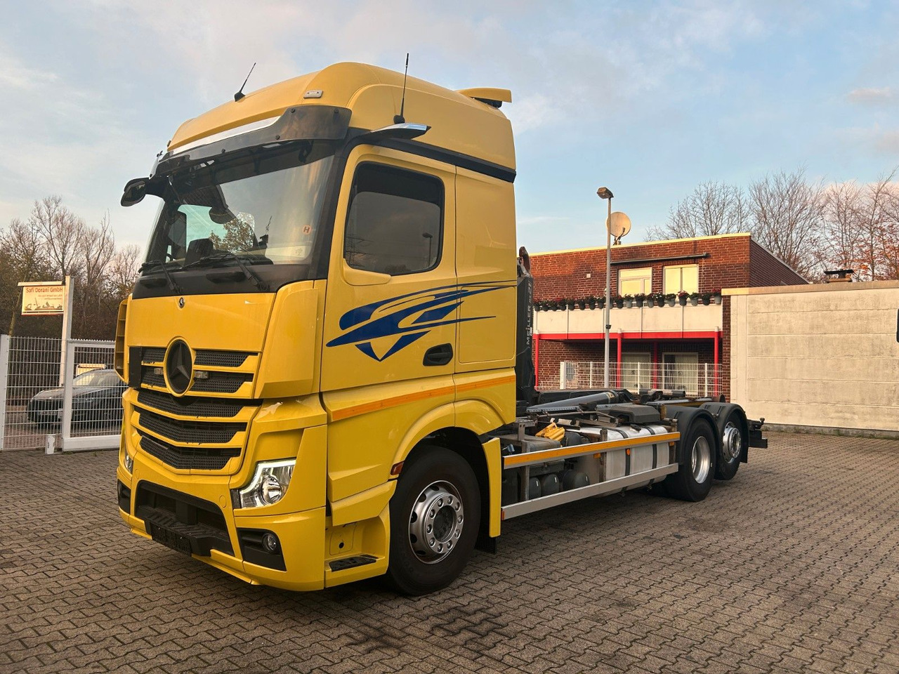Mercedes-Benz 2545 Actros MEILLER Abroller 6x2 - Hook lift: gambar 2 Mercedes-Benz 2545 Actros MEILLER Abroller 6x2 - Hook lift: gambar 2