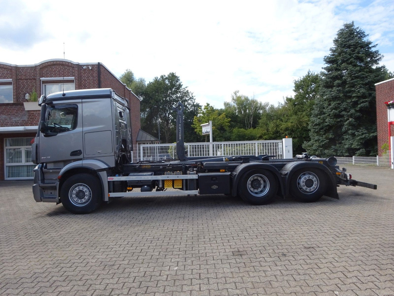 Mercedes-Benz 2545 Actros MEILLER Abroller +Lift-Lenkachse - Hook lift: gambar 3 Mercedes-Benz 2545 Actros MEILLER Abroller +Lift-Lenkachse - Hook lift: gambar 3