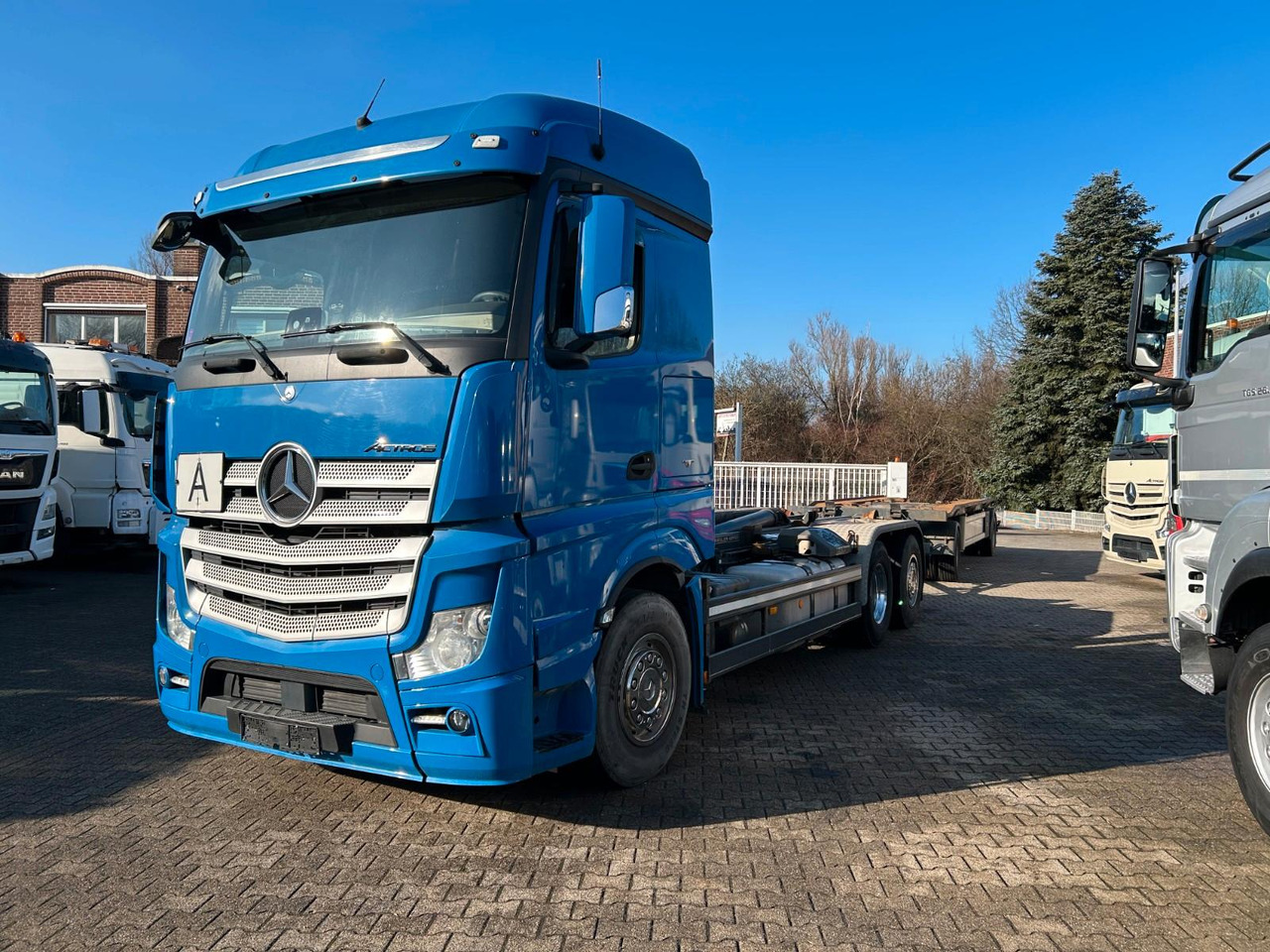 Mercedes-Benz 2645 Arocs Abrollkipper 6x2 - Hook lift: gambar 2 Mercedes-Benz 2645 Arocs Abrollkipper 6x2 - Hook lift: gambar 2