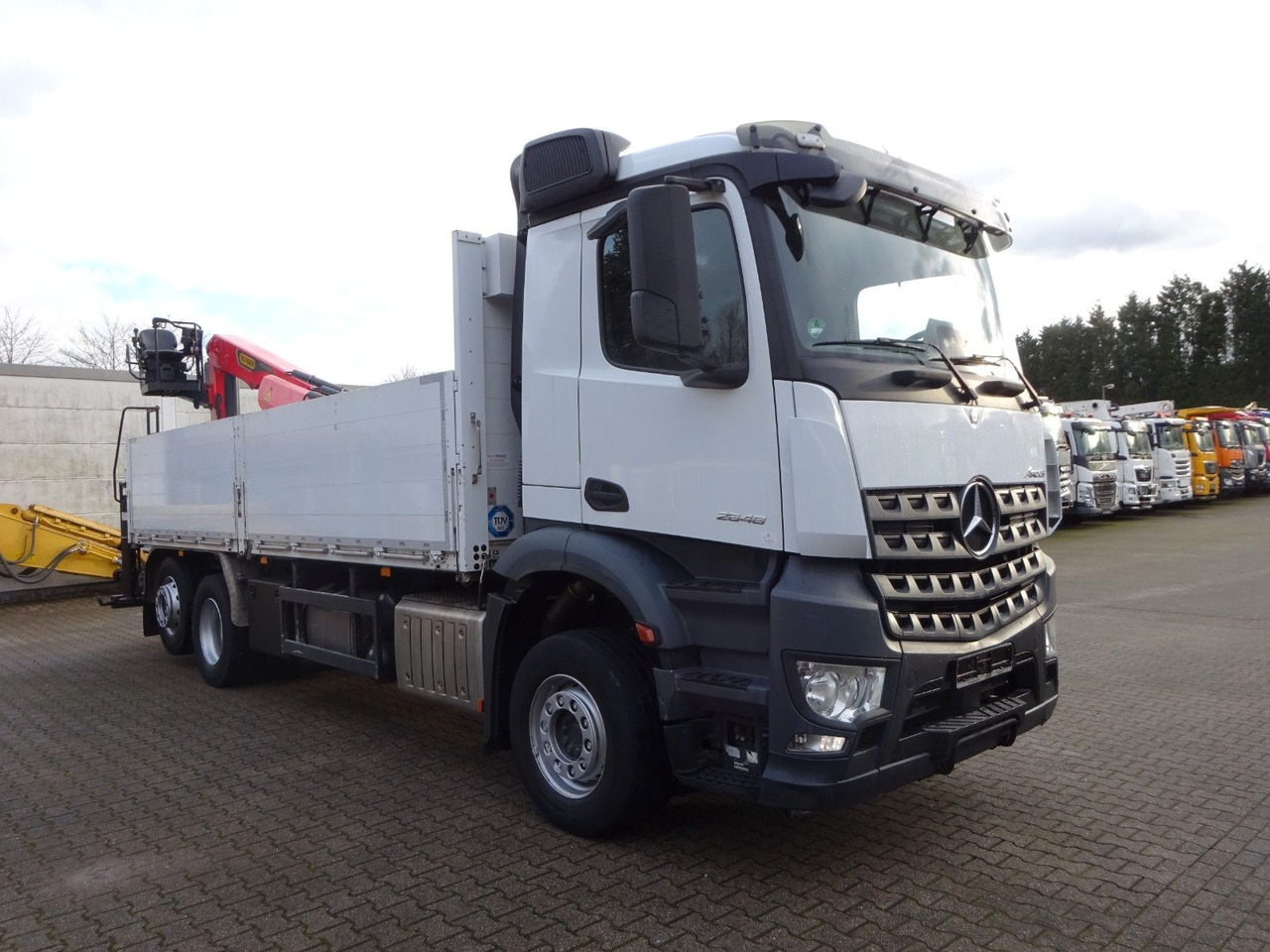 Mercedes-Benz 2648 Baustoffpritsche + PK 23001 TEC3 Kran Mercedes-Benz 2648 Baustoffpritsche + PK 23001 TEC3 Kran - Truk derek, Truk flatbed: gambar 4 Mercedes-Benz 2648 Baustoffpritsche + PK 23001 TEC3 Kran Mercedes-Benz 2648 Baustoffpritsche + PK 23001 TEC3 Kran - Truk derek, Truk flatbed: gambar 4
