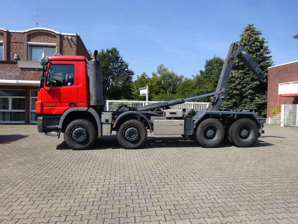 Mercedes-Benz 3246 Actros Abroller K45 8x4 Knickhacken Mercedes-Benz 3246 Actros Abroller K45 8x4 Knickhacken - Hook lift: gambar 3 Mercedes-Benz 3246 Actros Abroller K45 8x4 Knickhacken Mercedes-Benz 3246 Actros Abroller K45 8x4 Knickhacken - Hook lift: gambar 3
