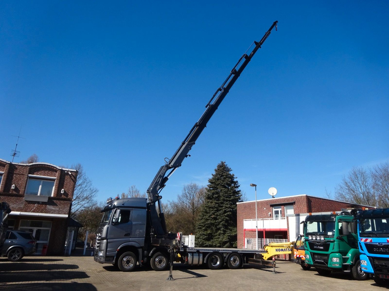 Mercedes-Benz 3453 Plattform + Fassi F820 Kran 8x2 Mercedes-Benz 3453 FASSI F820 Kran 8x Hydr. Ausschub - Truk derek, Truk flatbed: gambar 4 Mercedes-Benz 3453 Plattform + Fassi F820 Kran 8x2 Mercedes-Benz 3453 FASSI F820 Kran 8x Hydr. Ausschub - Truk derek, Truk flatbed: gambar 4