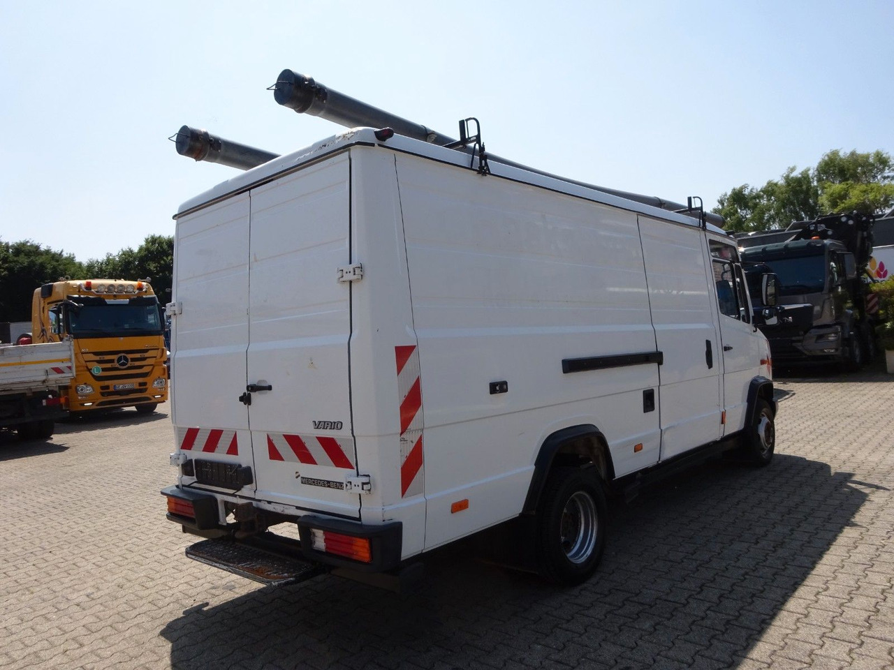 Mercedes-Benz 613D Vario Kasten 4x2 - Van panel: gambar 5 Mercedes-Benz 613D Vario Kasten 4x2 - Van panel: gambar 5