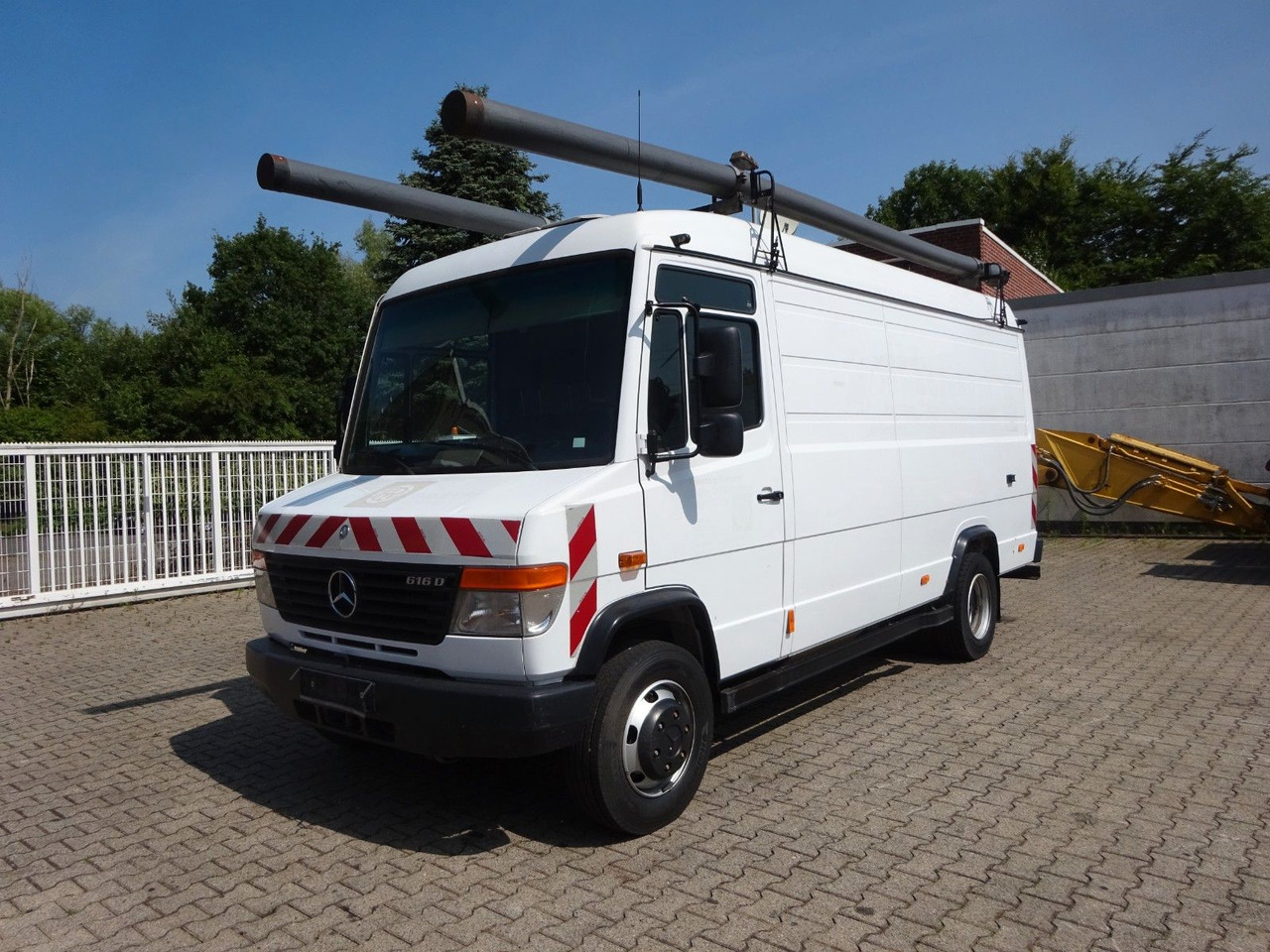 Mercedes-Benz 616D Vario Kastenwagen 4x2 - Van panel: gambar 2 Mercedes-Benz 616D Vario Kastenwagen 4x2 - Van panel: gambar 2