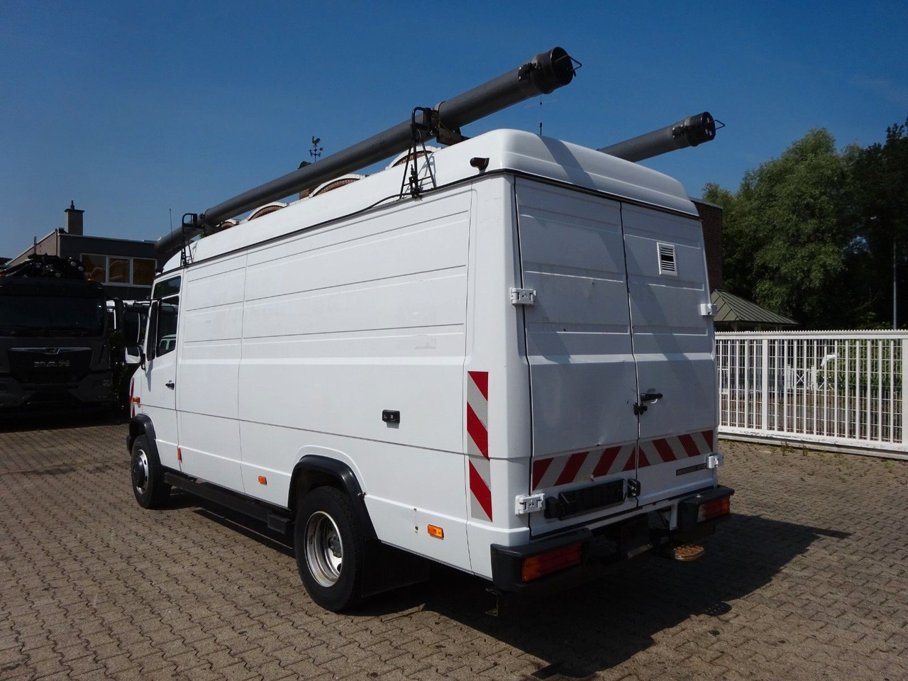 Mercedes-Benz 616D Vario Kastenwagen 4x2 - Van panel: gambar 4 Mercedes-Benz 616D Vario Kastenwagen 4x2 - Van panel: gambar 4