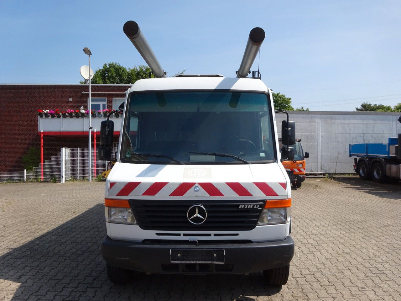 Mercedes-Benz 616D Vario Kastenwagen 4x2 - Van panel: gambar 5 Mercedes-Benz 616D Vario Kastenwagen 4x2 - Van panel: gambar 5
