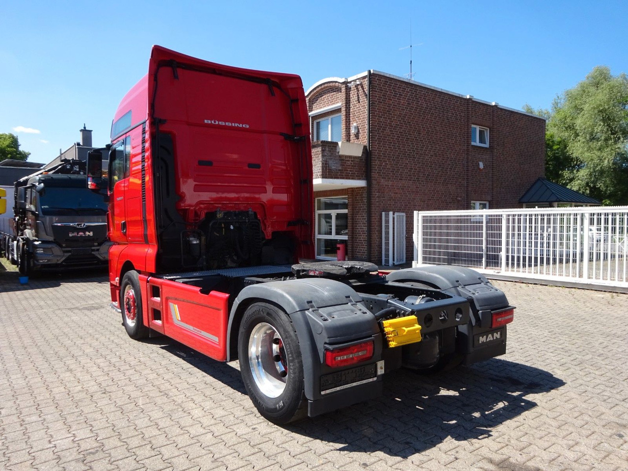 MAN 18.400 TGX SZM 4x2 - Tractor head: gambar 4 MAN 18.400 TGX SZM 4x2 - Tractor head: gambar 4