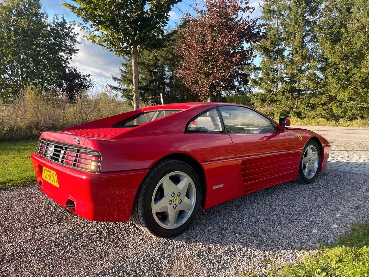 Ferrari 348 TB - Coupe: gambar 3 Ferrari 348 TB - Coupe: gambar 3