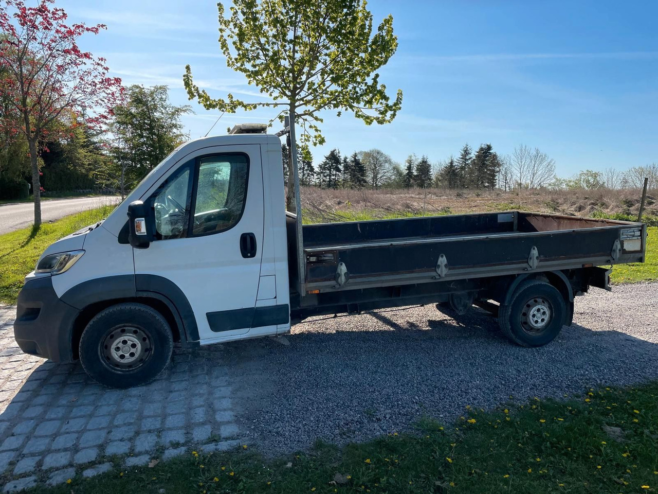 Fiat 2.3 MJT 150 Chassis Automatic * NUR 150000km - Van flatbed: gambar 2 Fiat 2.3 MJT 150 Chassis Automatic * NUR 150000km - Van flatbed: gambar 2