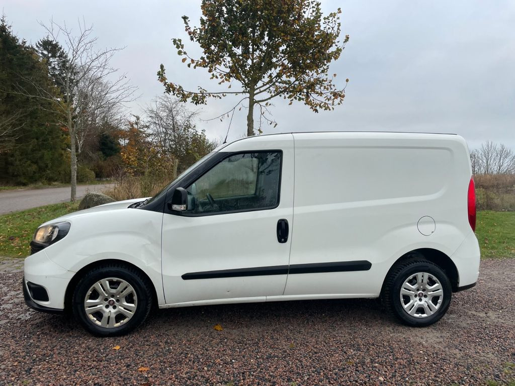 Fiat Doblò Basis Kasten - Van kecil: gambar 2 Fiat Doblò Basis Kasten - Van kecil: gambar 2