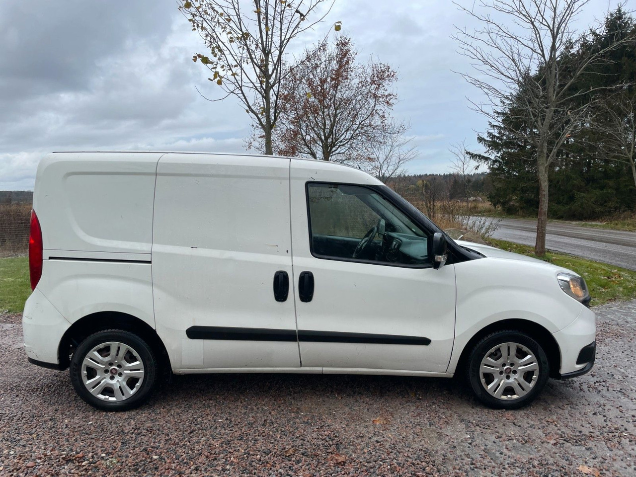 Fiat Doblo Doblò Basis Kasten 1.3 diesel - Station wagon: gambar 5 Fiat Doblo Doblò Basis Kasten 1.3 diesel - Station wagon: gambar 5