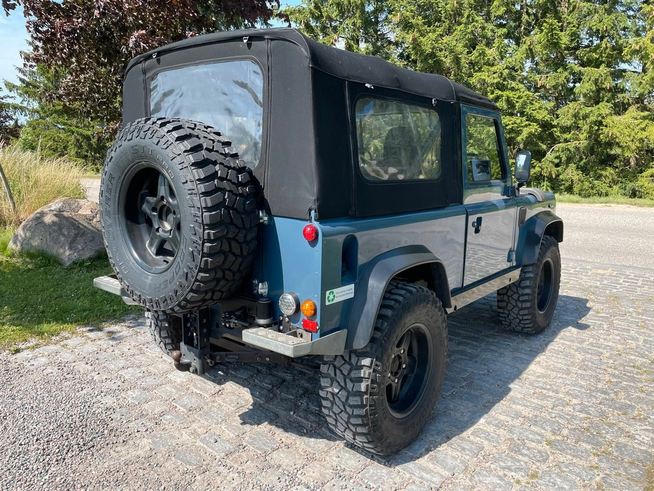 Land Rover LR Defender 90 Soft Top V8 Automatic 60000 brutt Land Rover LR Defender 90 SoftTop V8 Automatic - Truk pikap: gambar 5 Land Rover LR Defender 90 Soft Top V8 Automatic 60000 brutt Land Rover LR Defender 90 SoftTop V8 Automatic - Truk pikap: gambar 5
