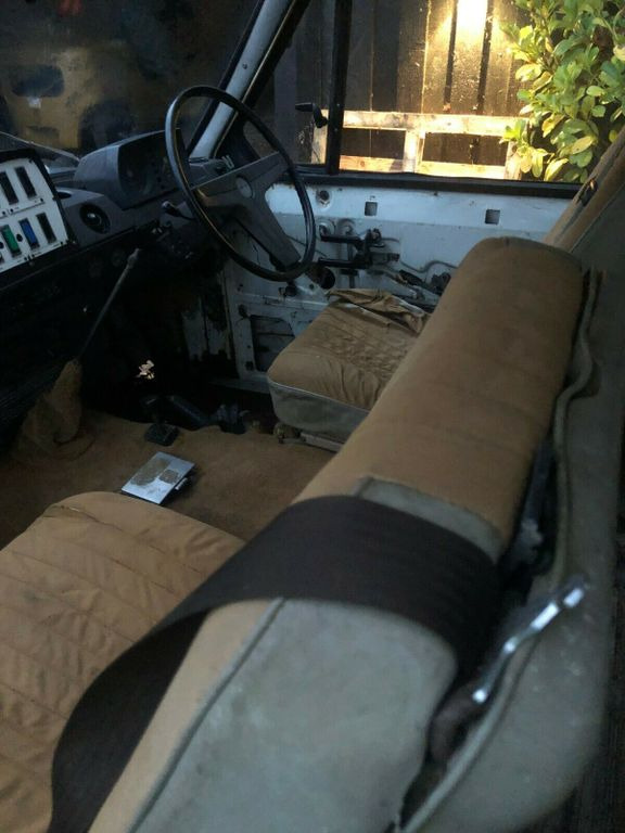 Land Rover Range Rover Classic Ambulance V8 *2900 brutto* - Ambulans: gambar 4 Land Rover Range Rover Classic Ambulance V8 *2900 brutto* - Ambulans: gambar 4