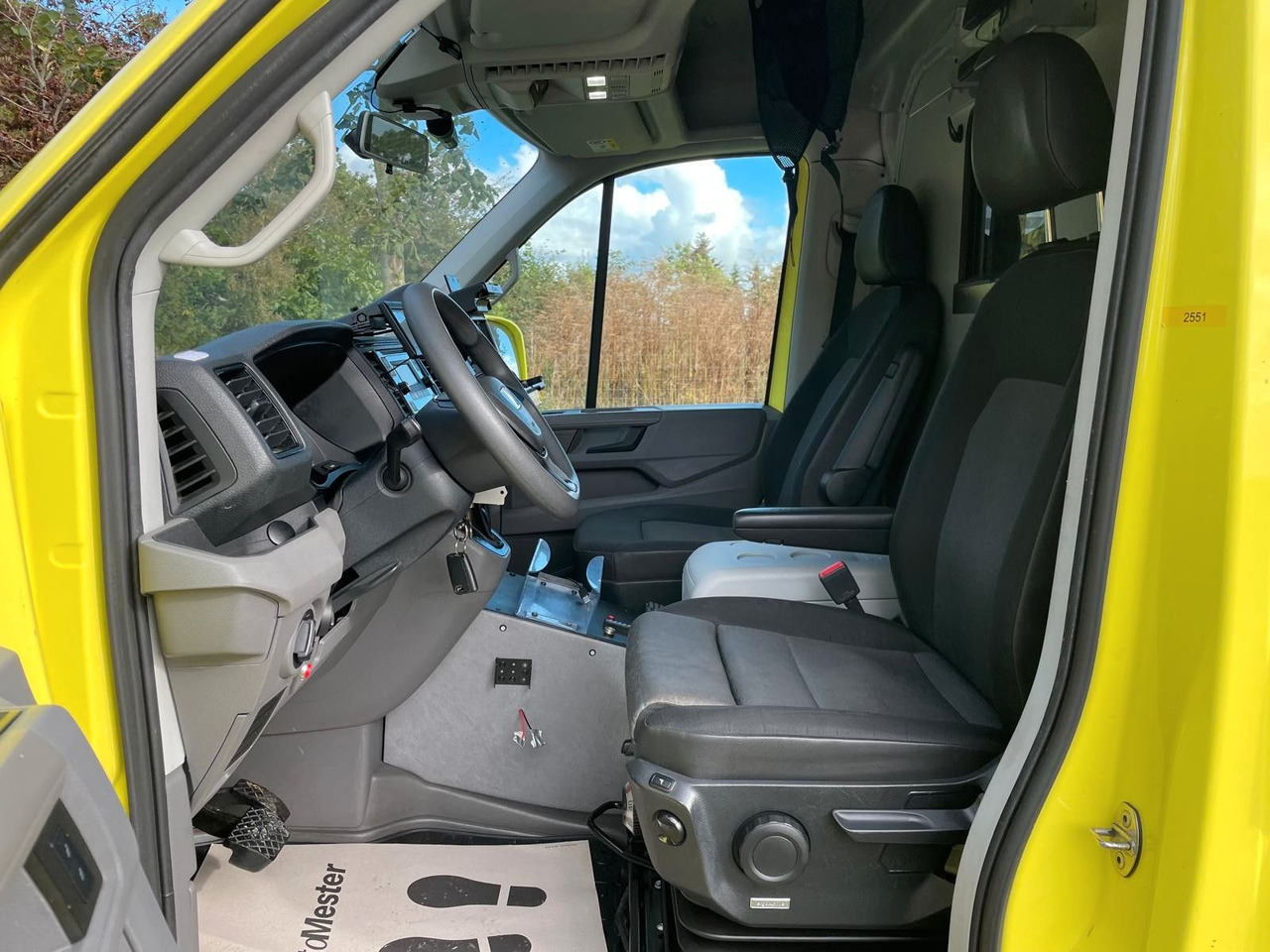 Ambulans MAN TGE 4.180 Ambulance * 29 400 € netto *RESERVED: gambar 10