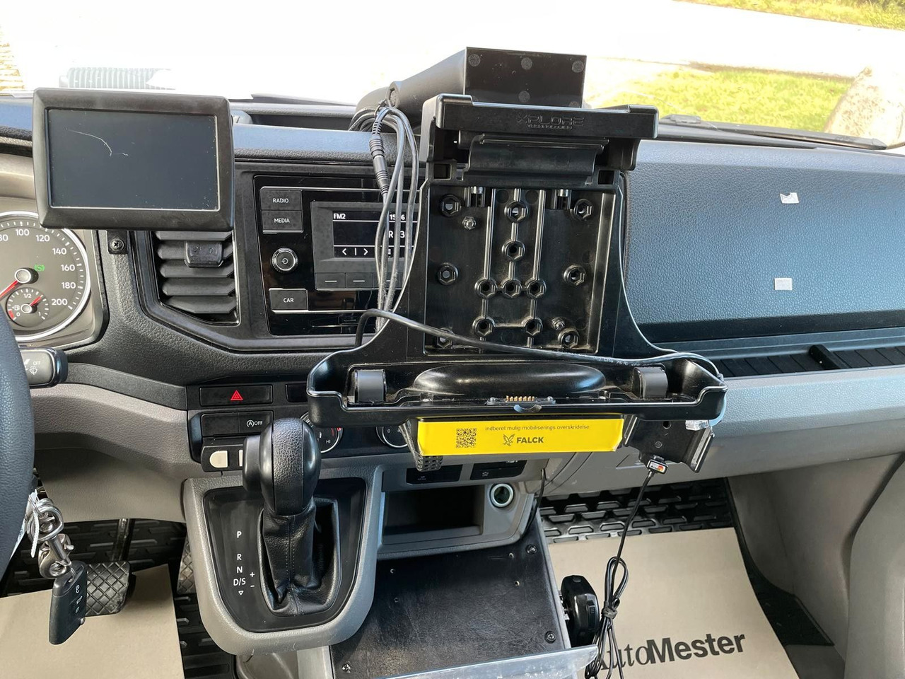 Ambulans MAN TGE 4.180 Ambulance * 29 400 € netto *RESERVED: gambar 12