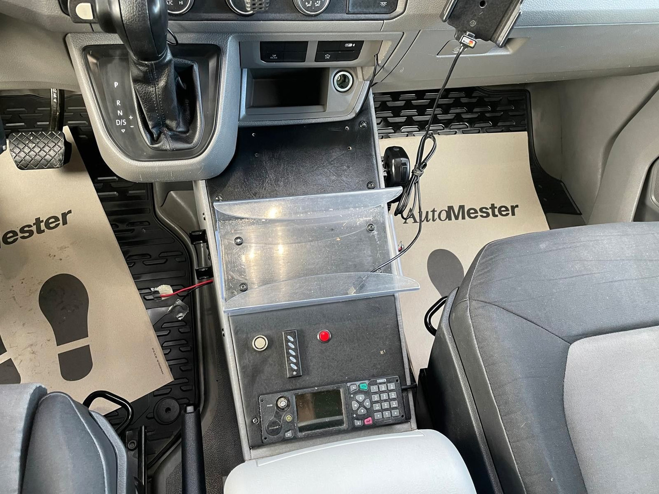 Ambulans MAN TGE 4.180 Ambulance * 29 400 € netto *RESERVED: gambar 13