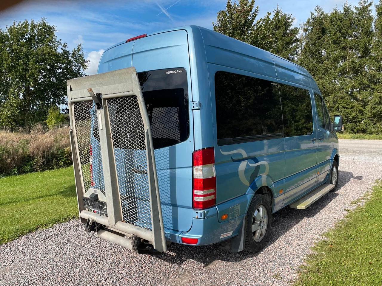 Mercedes-Benz Sprinter 316 CDI AUT * BUS ** 9 bis 11 sitze** - Van penumpang: gambar 5 Mercedes-Benz Sprinter 316 CDI AUT * BUS ** 9 bis 11 sitze** - Van penumpang: gambar 5