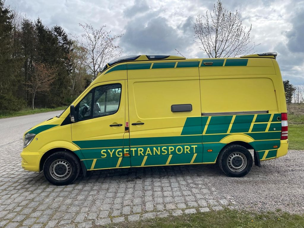 Mercedes-Benz Sprinter 316 CDI Ambulance Electric STRYKER Bed - Ambulans: gambar 4 Mercedes-Benz Sprinter 316 CDI Ambulance Electric STRYKER Bed - Ambulans: gambar 4