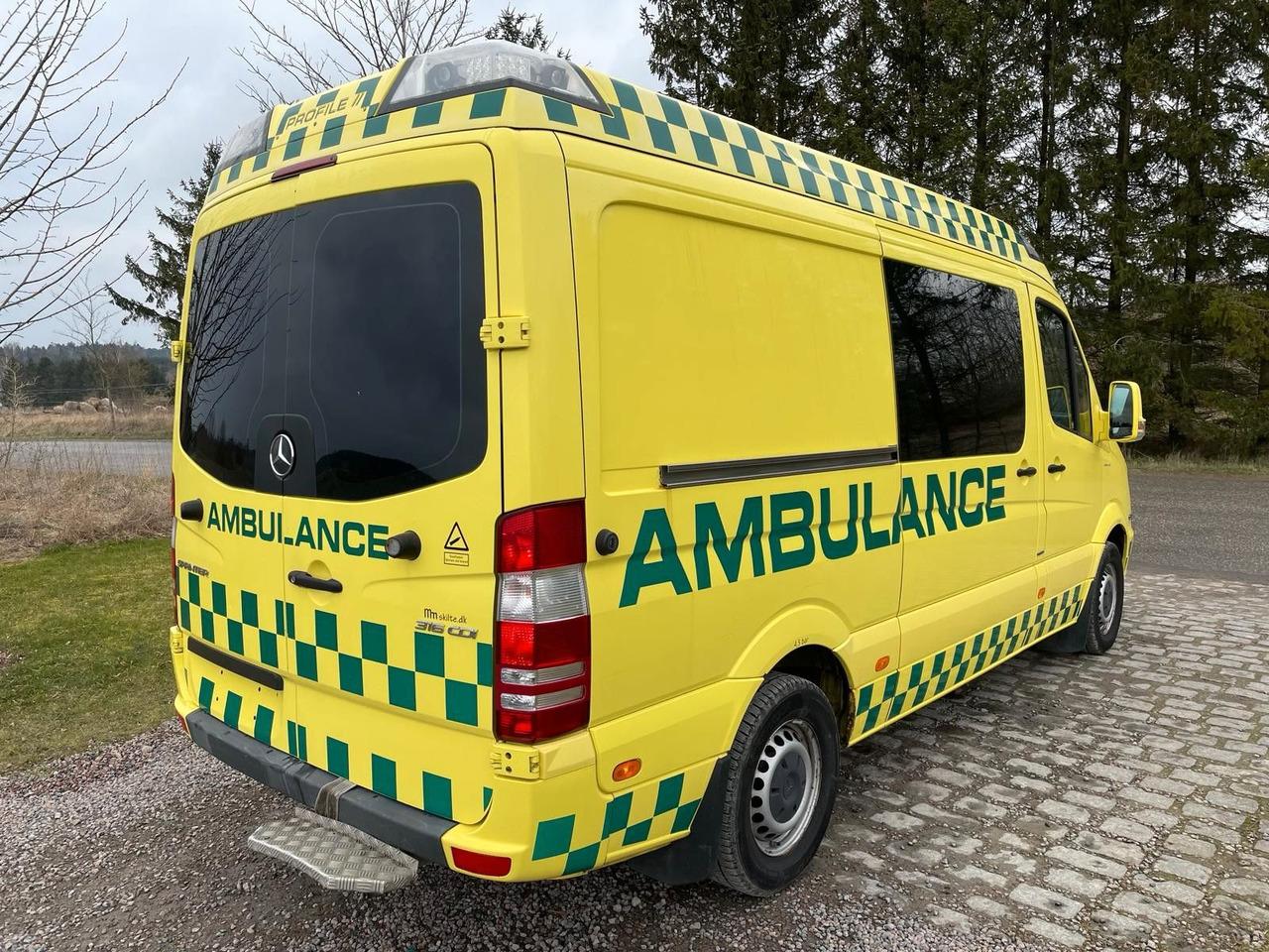 Mercedes-Benz Sprinter 316 CDI Aut *14 000 € netto - Ambulans: gambar 5 Mercedes-Benz Sprinter 316 CDI Aut *14 000 € netto - Ambulans: gambar 5