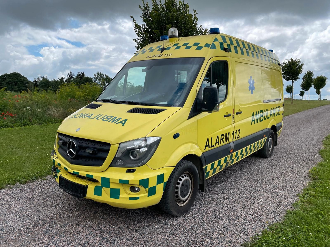 Mercedes-Benz Sprinter II Kasten 316 CDI Aut *Ambul. RESERVED - Ambulans: gambar 1 Mercedes-Benz Sprinter II Kasten 316 CDI Aut *Ambul. RESERVED - Ambulans: gambar 1