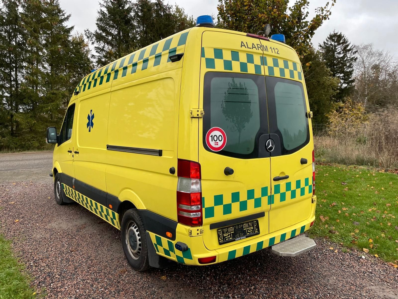 Mercedes-Benz Sprinter II Kasten 316 CDI Aut Ambulance - Ambulans: gambar 3 Mercedes-Benz Sprinter II Kasten 316 CDI Aut Ambulance - Ambulans: gambar 3