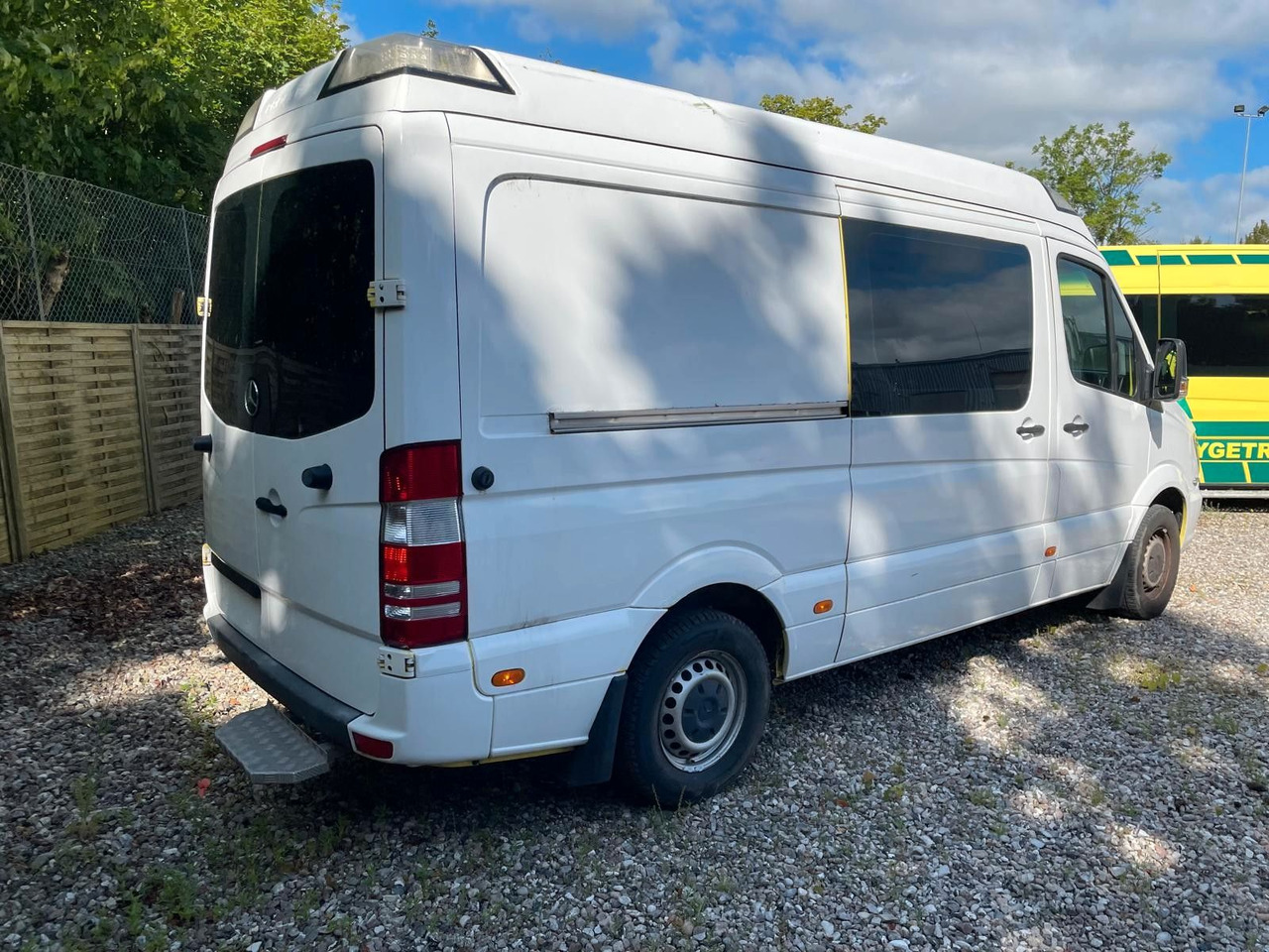 Mercedes-Benz Sprinter II Kasten 316 CDI Aut *Ambulance - Ambulans: gambar 4 Mercedes-Benz Sprinter II Kasten 316 CDI Aut *Ambulance - Ambulans: gambar 4