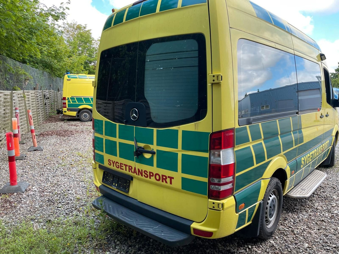 Mercedes-Benz Sprinter II Kasten 316CDI Aut *Ambulance - Ambulans: gambar 5 Mercedes-Benz Sprinter II Kasten 316CDI Aut *Ambulance - Ambulans: gambar 5