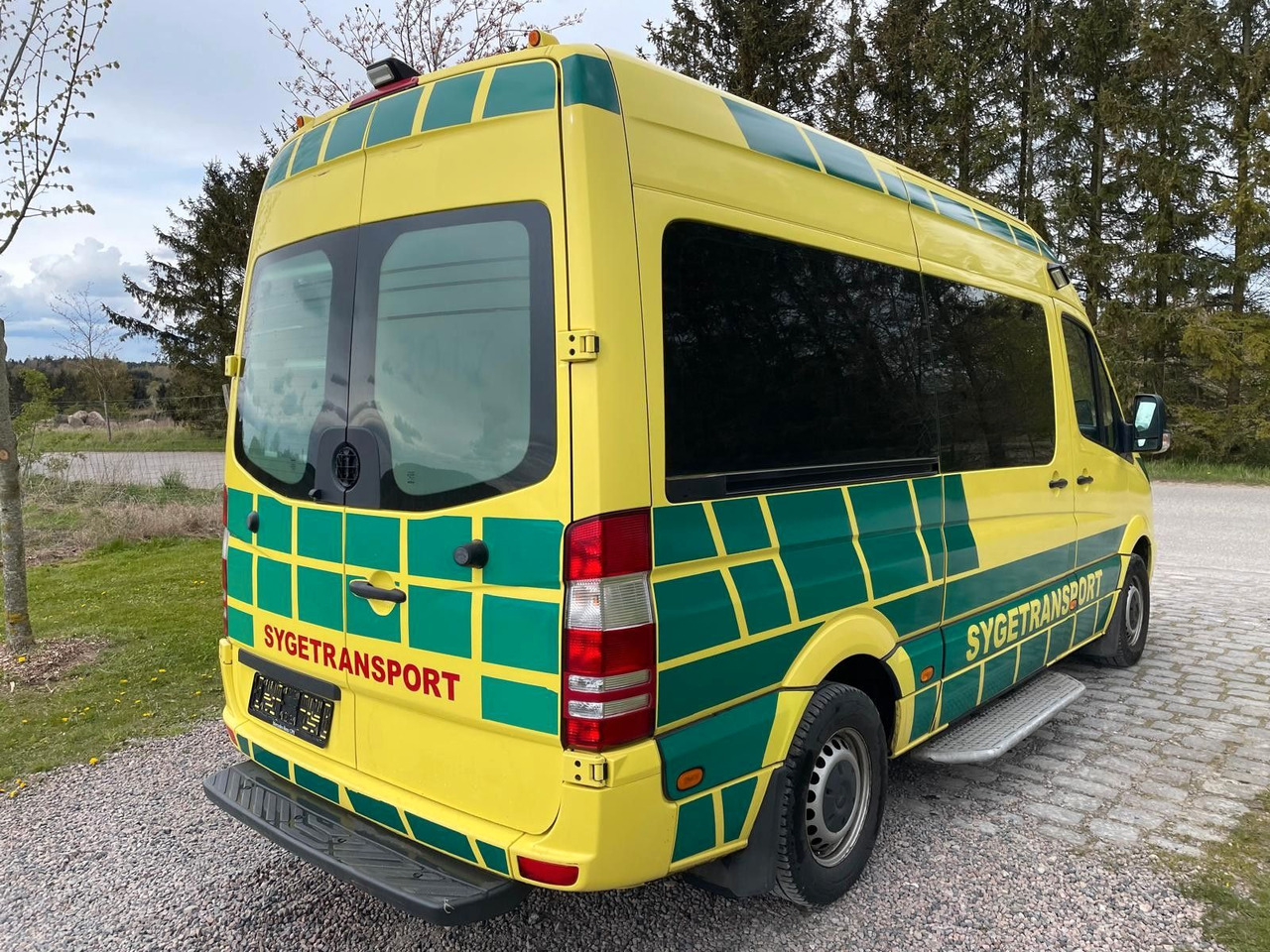 Mercedes-Benz Sprinter II kasten 316 CDI Aut - Ambulans: gambar 5 Mercedes-Benz Sprinter II kasten 316 CDI Aut - Ambulans: gambar 5