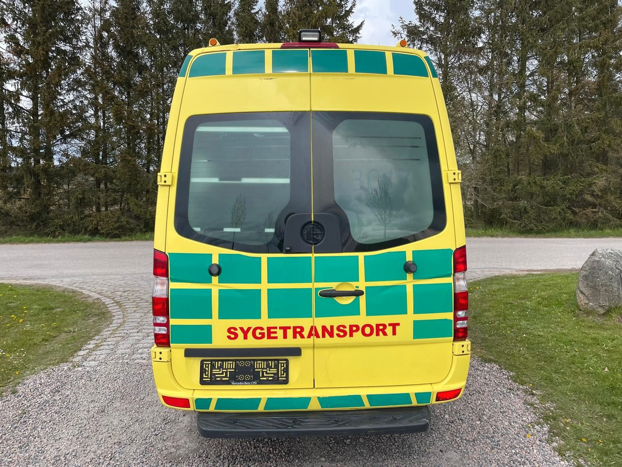 Mercedes-Benz Sprinter II kasten 316 CDI Aut - Ambulans: gambar 4 Mercedes-Benz Sprinter II kasten 316 CDI Aut - Ambulans: gambar 4