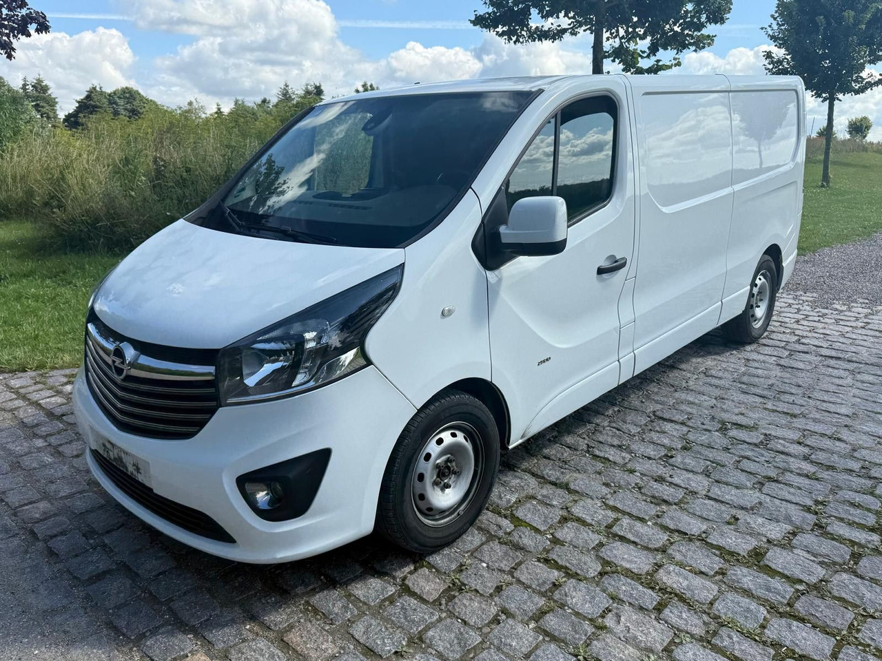 Opel Vivaro 1.6 cdti BiTurbo LANG *6000€ netto - Van kecil: gambar 1 Opel Vivaro 1.6 cdti BiTurbo LANG *6000€ netto - Van kecil: gambar 1