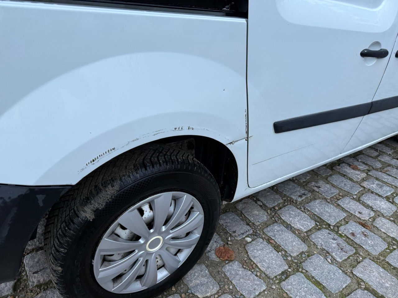 Renault Kangoo Rapid 1.5 dCi Basis *A/C - Van kecil: gambar 5 Renault Kangoo Rapid 1.5 dCi Basis *A/C - Van kecil: gambar 5