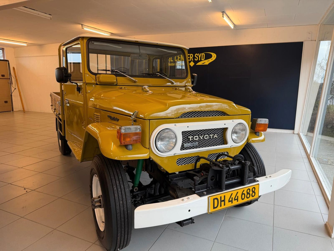 Toyota Land Cruiser HJ45 *Restored* - Van flatbed: gambar 1 Toyota Land Cruiser HJ45 *Restored* - Van flatbed: gambar 1