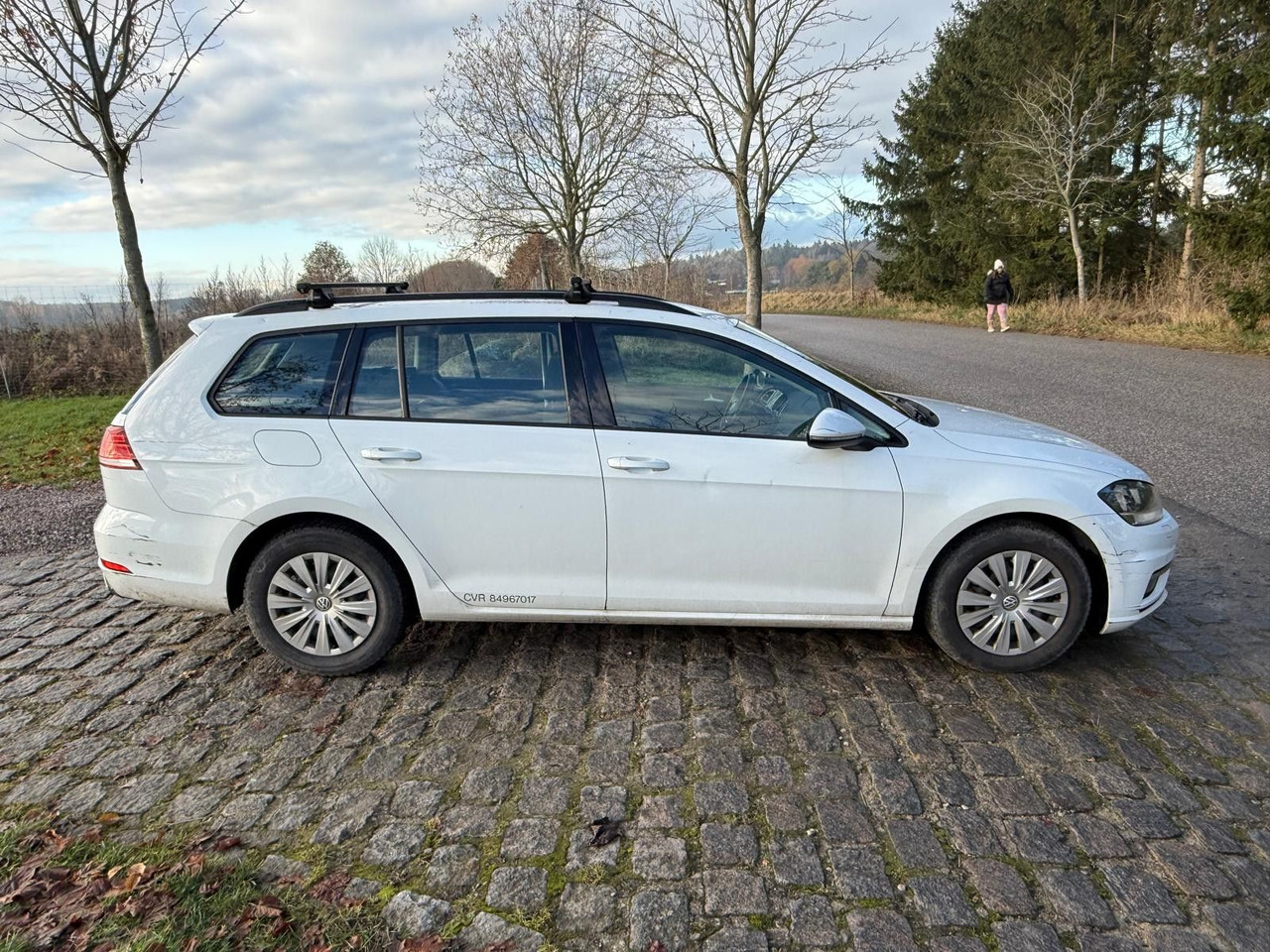 Volkswagen Golf VII 1.6 TDI Comfortline *LKW zull. 2sitze - Station wagon: gambar 4 Volkswagen Golf VII 1.6 TDI Comfortline *LKW zull. 2sitze - Station wagon: gambar 4