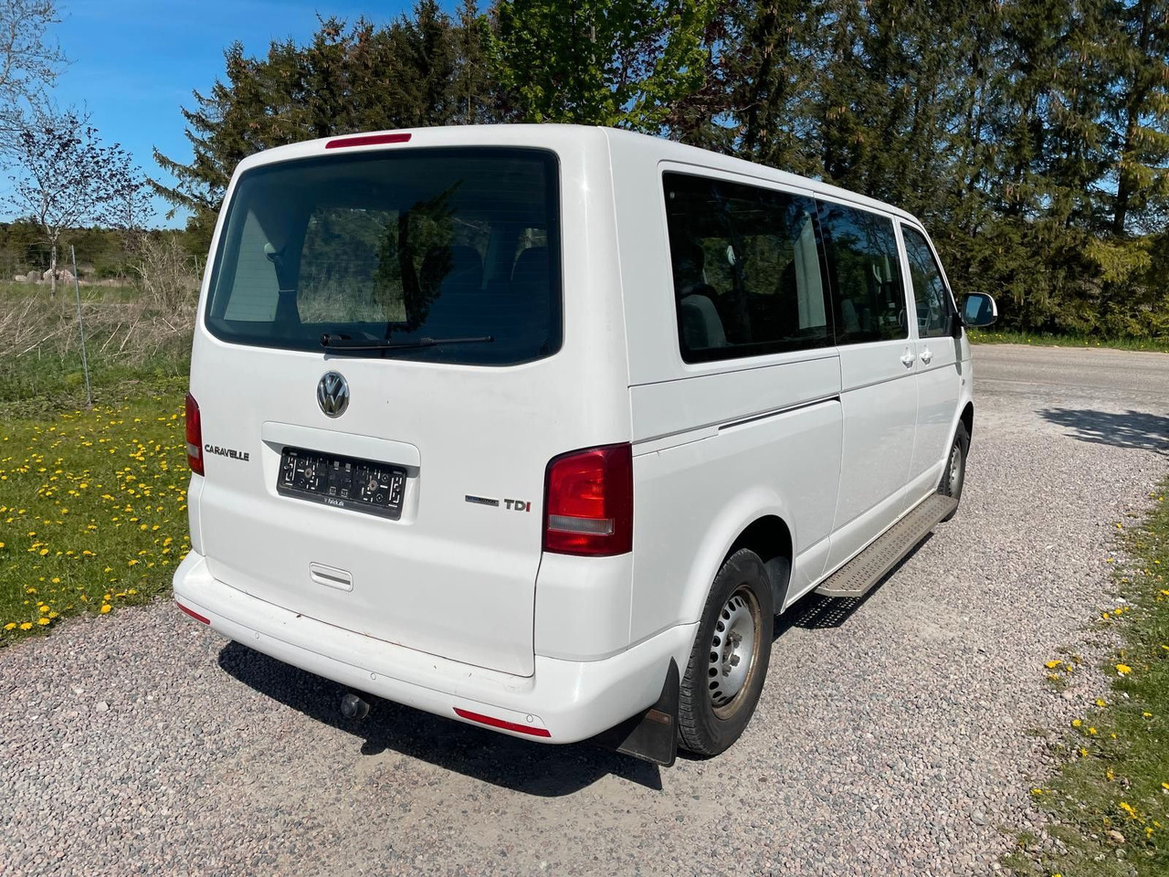 Volkswagen T5 Caravelle 2.0 TDI DSG Comfortline Lang - Van penumpang: gambar 5 Volkswagen T5 Caravelle 2.0 TDI DSG Comfortline Lang - Van penumpang: gambar 5