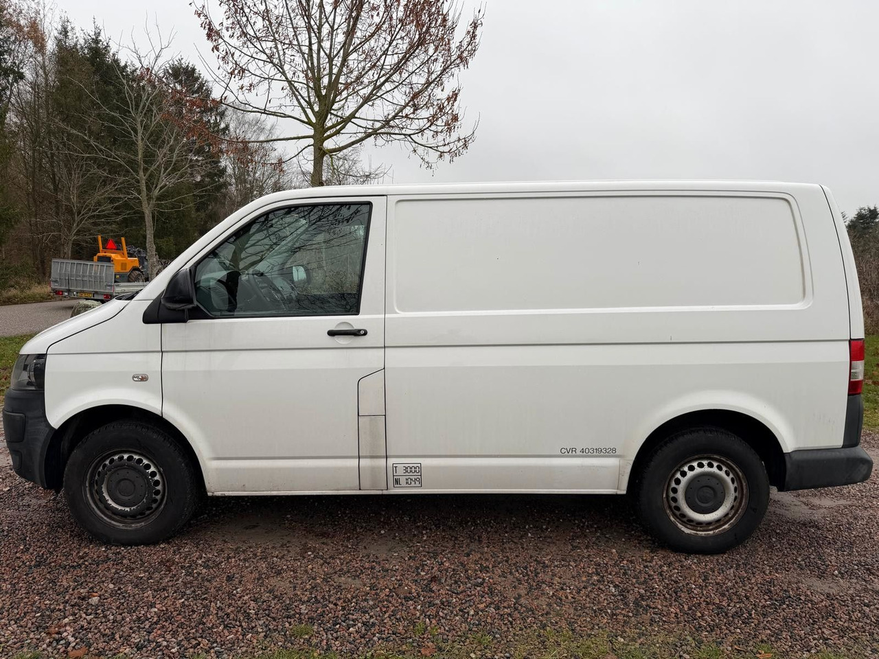 Volkswagen T5 Transporter Kasten-Kombi Kasten - Van kecil: gambar 2 Volkswagen T5 Transporter Kasten-Kombi Kasten - Van kecil: gambar 2