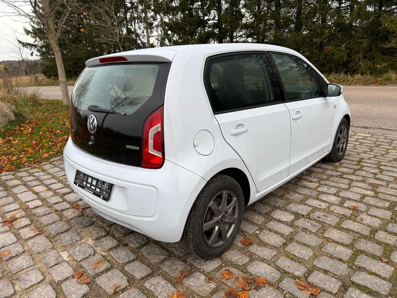 Volkswagen up! move up! BMT - Mobil: gambar 5 Volkswagen up! move up! BMT - Mobil: gambar 5
