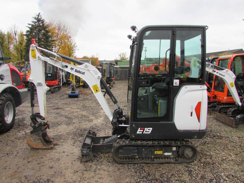 Bobcat E 19 Minibagger 22.500 EUR - Ekskavator mini: gambar 1 Bobcat E 19 Minibagger 22.500 EUR - Ekskavator mini: gambar 1