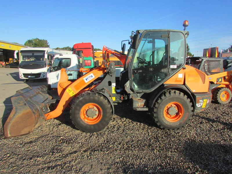 Komatsu WA 70-7 Radlader 24.000 EUR - Wheel loader: gambar 1 Komatsu WA 70-7 Radlader 24.000 EUR - Wheel loader: gambar 1