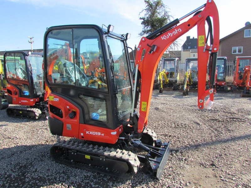 Kubota KX 019-4 HI Minibagger 26.500 EUR - Ekskavator mini: gambar 3 Kubota KX 019-4 HI Minibagger 26.500 EUR - Ekskavator mini: gambar 3