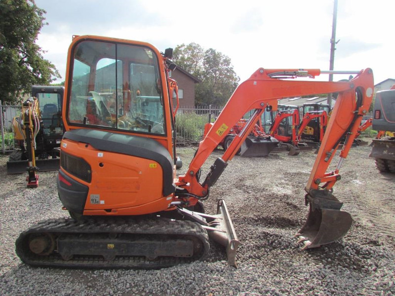 Kubota U 27-4 Minibagger 21.000 EUR - Ekskavator mini: gambar 2 Kubota U 27-4 Minibagger 21.000 EUR - Ekskavator mini: gambar 2