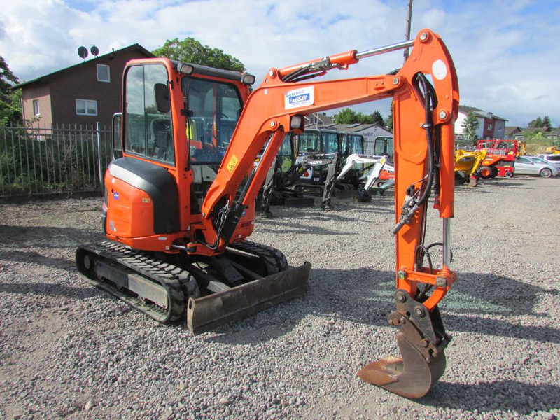 Kubota U 27-4 Minibagger 21.500 EUR - Ekskavator mini: gambar 3 Kubota U 27-4 Minibagger 21.500 EUR - Ekskavator mini: gambar 3
