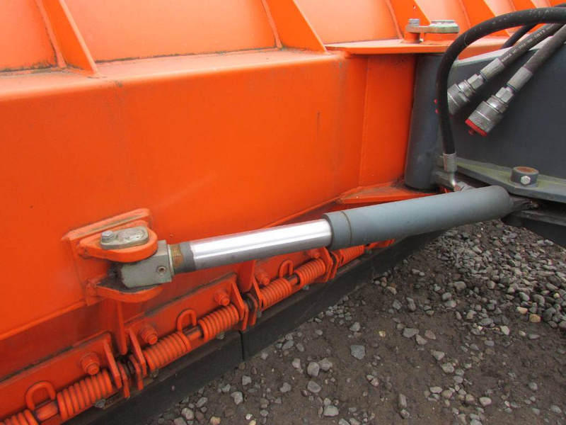 Tuchel SF 275 Schneeschild / 3.300 EUR / Top Zustand - Lampiran untuk Peralatan konstruksi: gambar 3 Tuchel SF 275 Schneeschild / 3.300 EUR / Top Zustand - Lampiran untuk Peralatan konstruksi: gambar 3