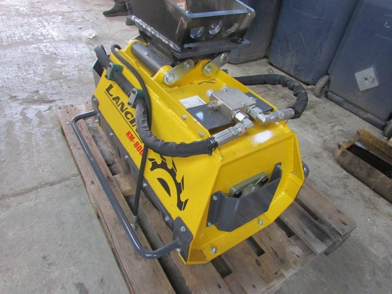 Lancini KM 800 Mulcher MS 03 / Neu / 2.100 EUR - Mesin pemotong chopper/ Mulcher: gambar 3 Lancini KM 800 Mulcher MS 03 / Neu / 2.100 EUR - Mesin pemotong chopper/ Mulcher: gambar 3