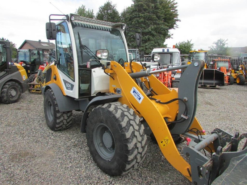 Liebherr L 506 Compact Radlader L506 41.500 EUR - Wheel loader: gambar 4 Liebherr L 506 Compact Radlader L506 41.500 EUR - Wheel loader: gambar 4